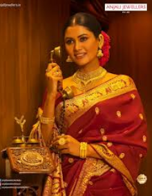 Regal Aura Gold Sitahar Necklace